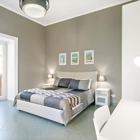 Stylish Flat Maqueda Apartment ปาแลร์โม ภายนอก รูปภาพ