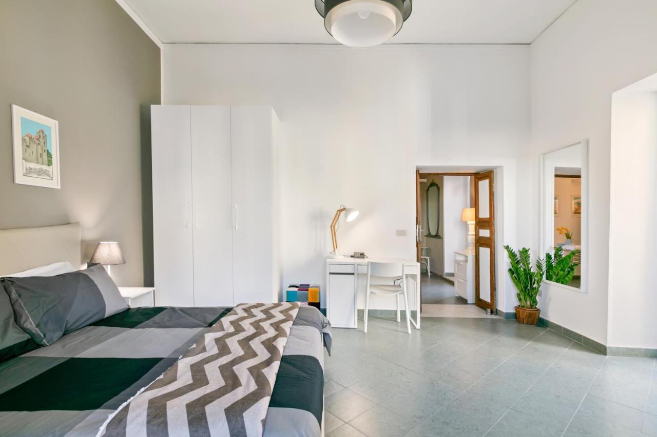 Stylish Flat Maqueda Apartment ปาแลร์โม ภายนอก รูปภาพ
